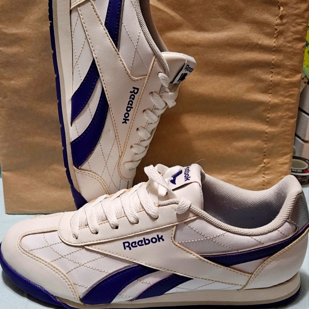 Reebok Royal Flag Purple and White Mens Size 7 shoes